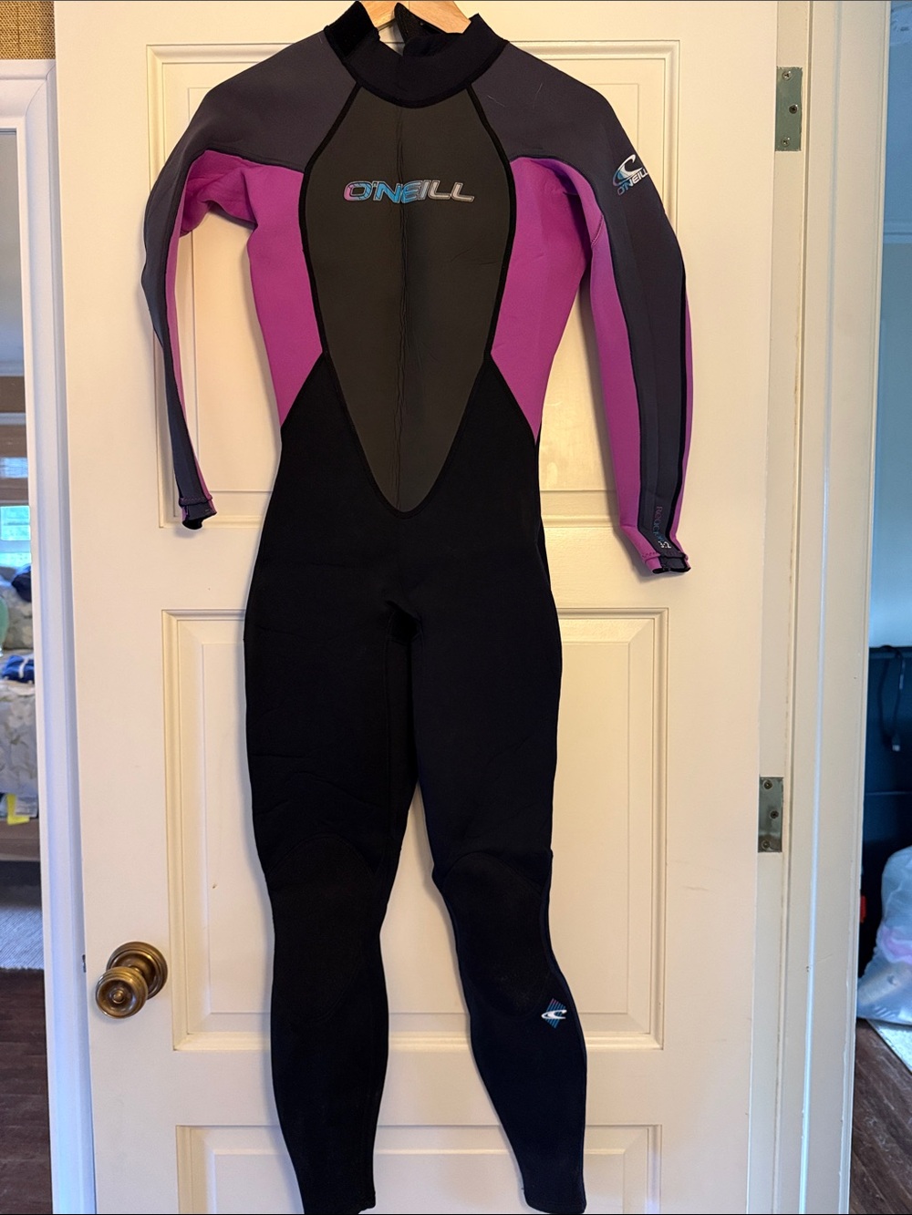 O'Neill Women's Black & Pink Full-Length Rashguard Wetsuit